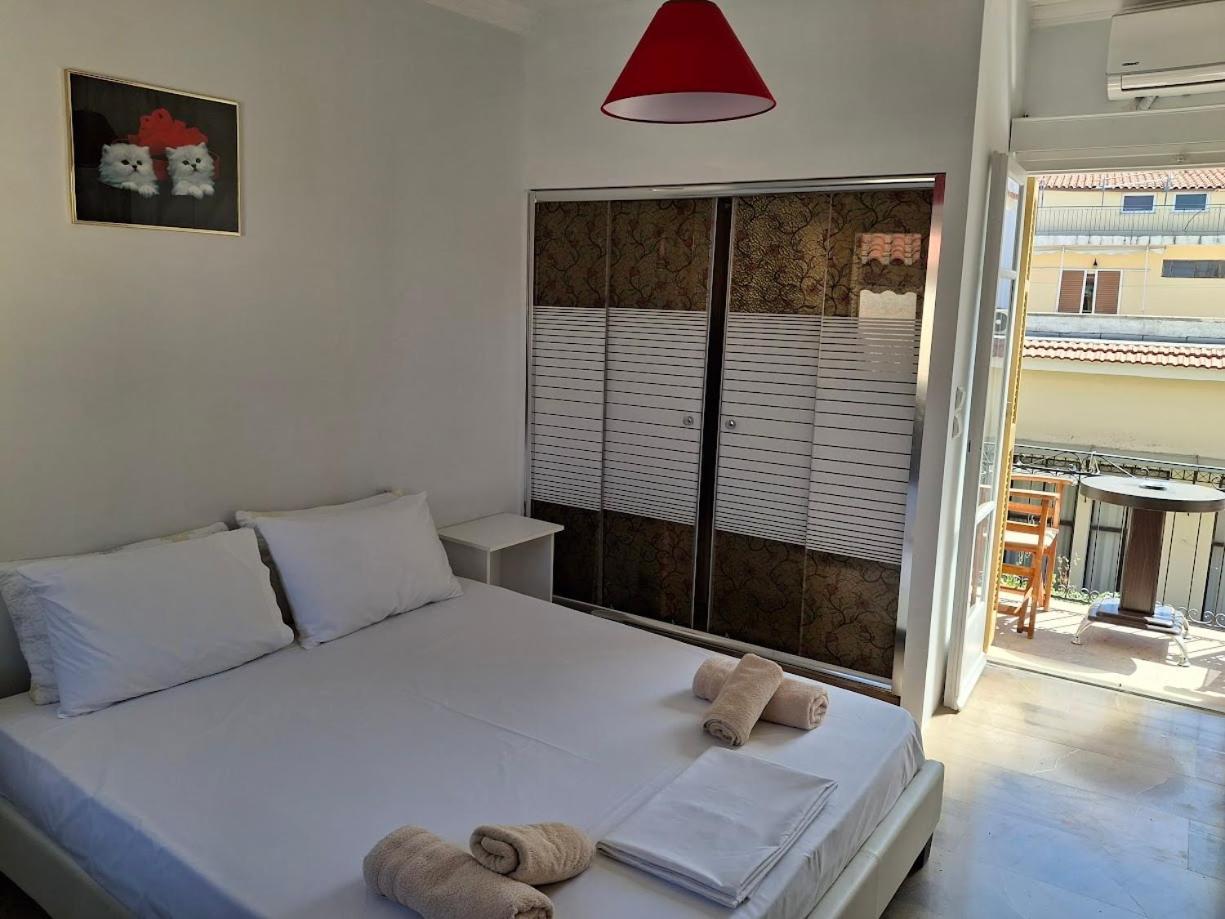 Nafpaktos Studio In Port Ιι Екстер'єр фото